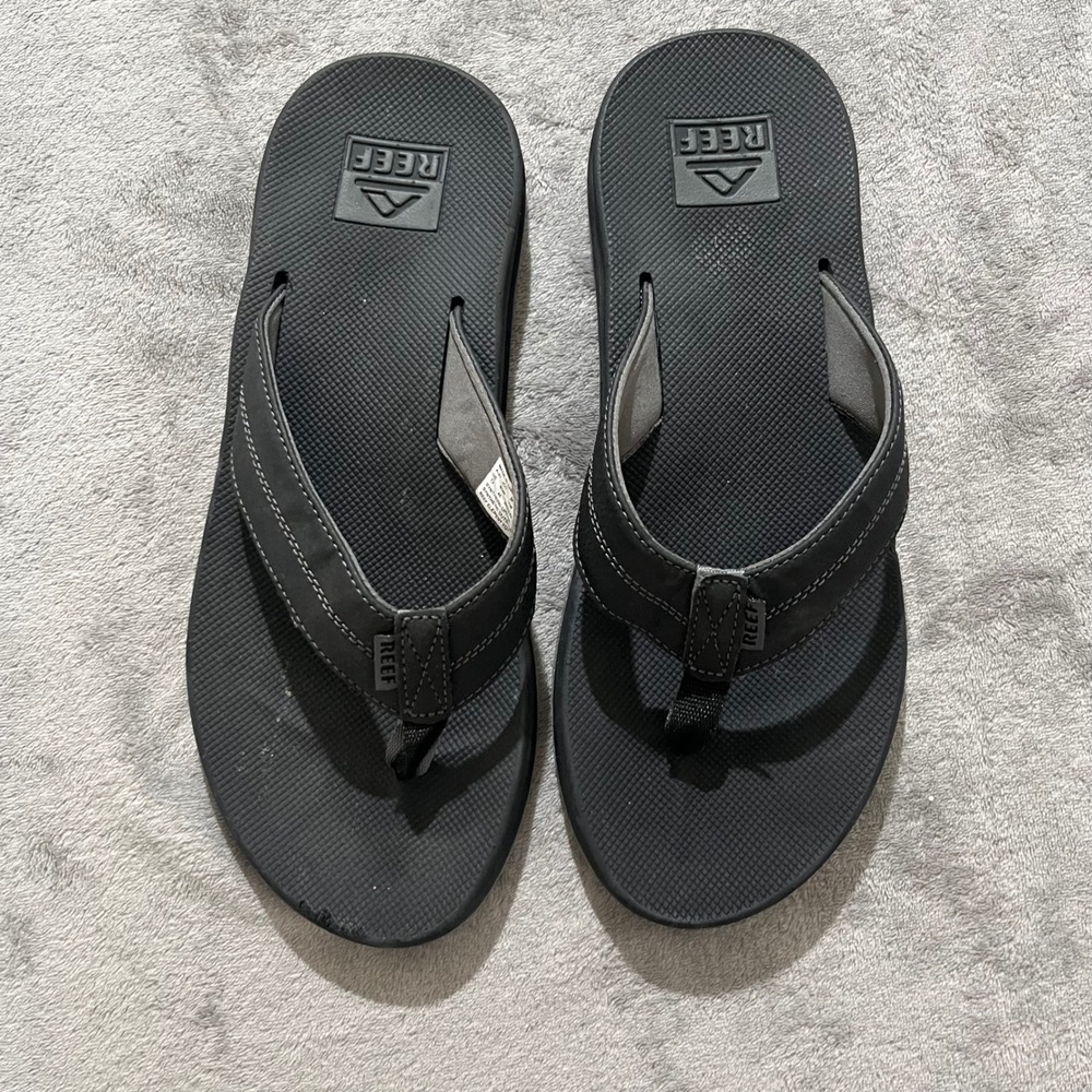 Reef Element TQT Flip Flops Mens 12 Black Bottle Opener Sandals